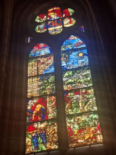 Octobre-2025-Exposiciones-y-contrastes-con-sus-reflejos-05